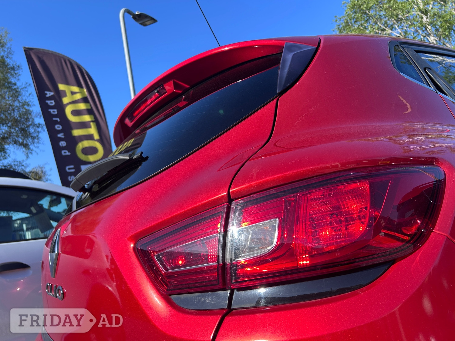 [ berth ]Renault Clio
