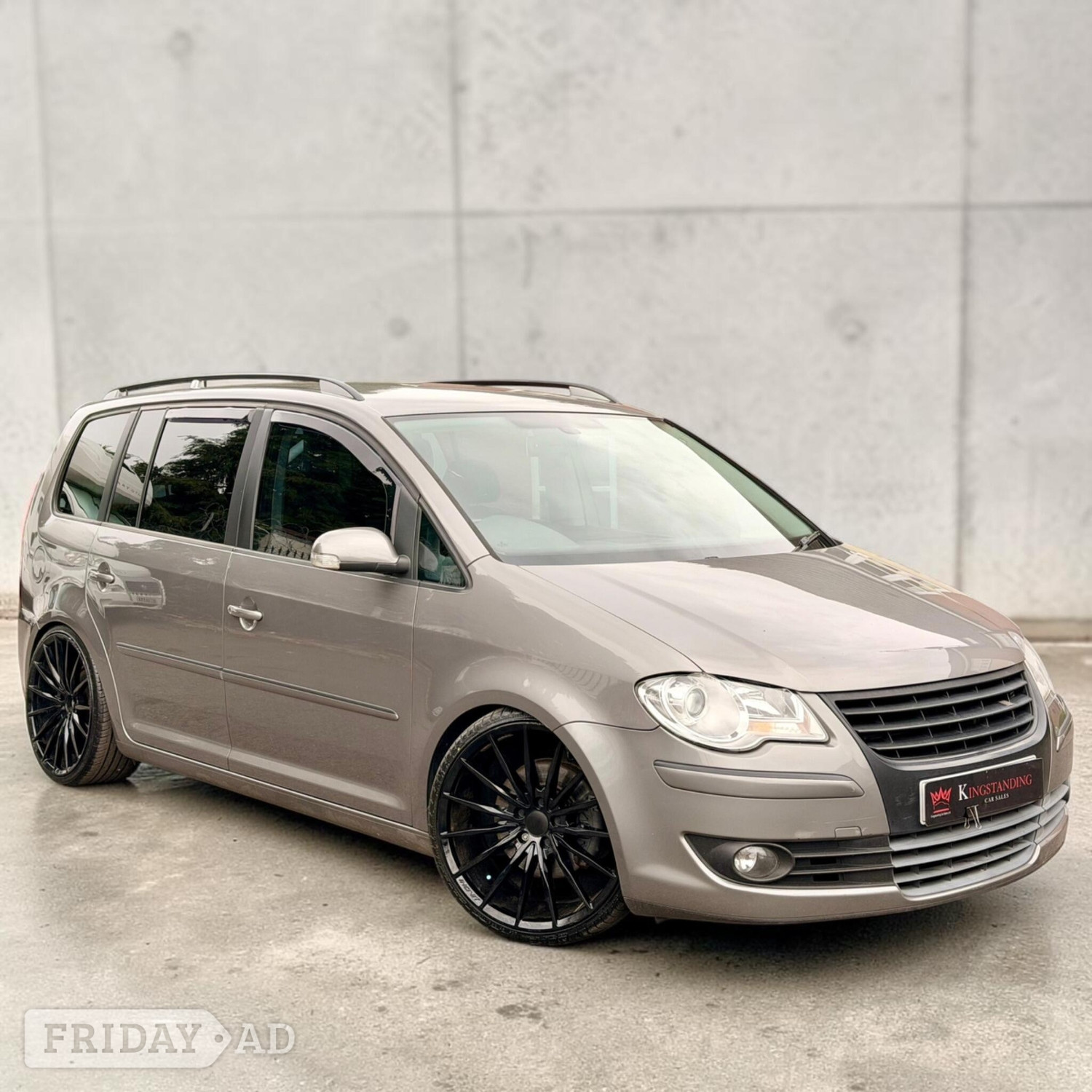 Volkswagen Touran 2008 in Birmingham