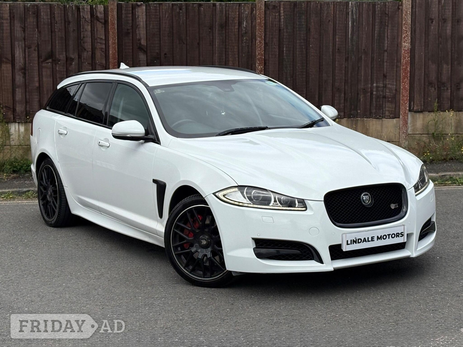 Jaguar XF 2012 in Oldham