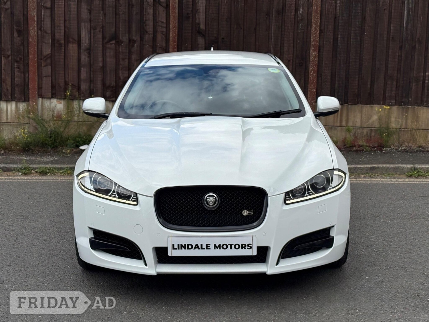 Jaguar XF Oldham