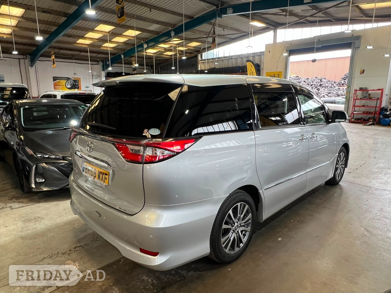 [ berth ]Toyota Estima