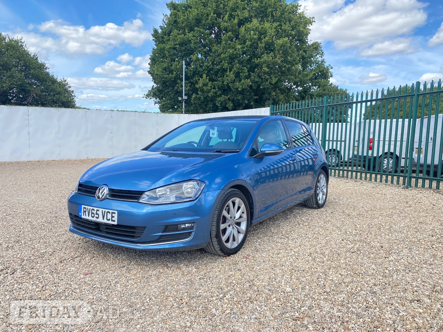 Volkswagen Golf 2015 - Cars in Axminster