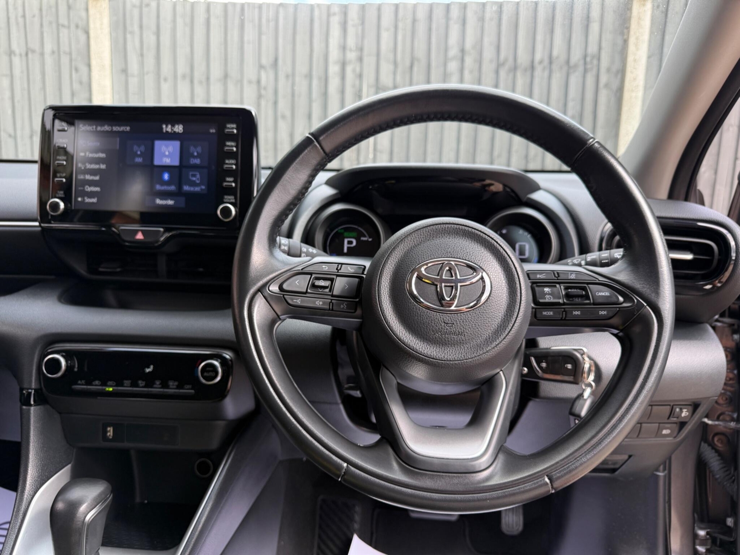 Toyota Yaris 2022 - Cars