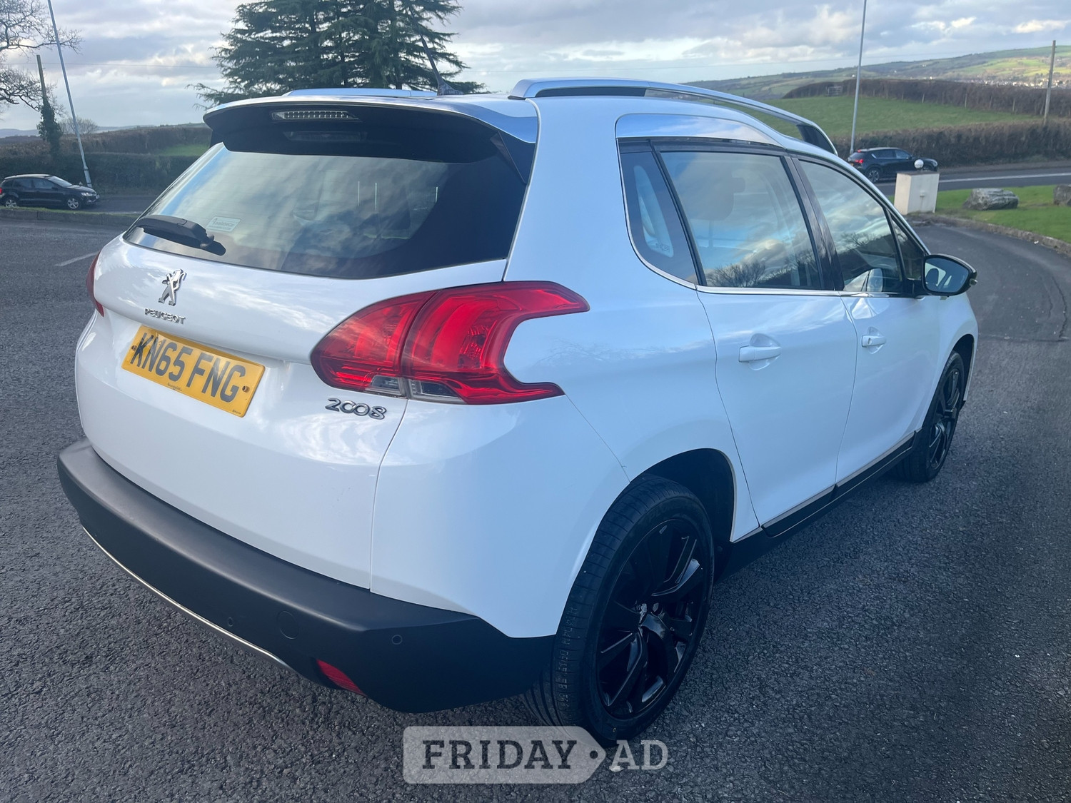 Peugeot 2008 2015 - Cars
