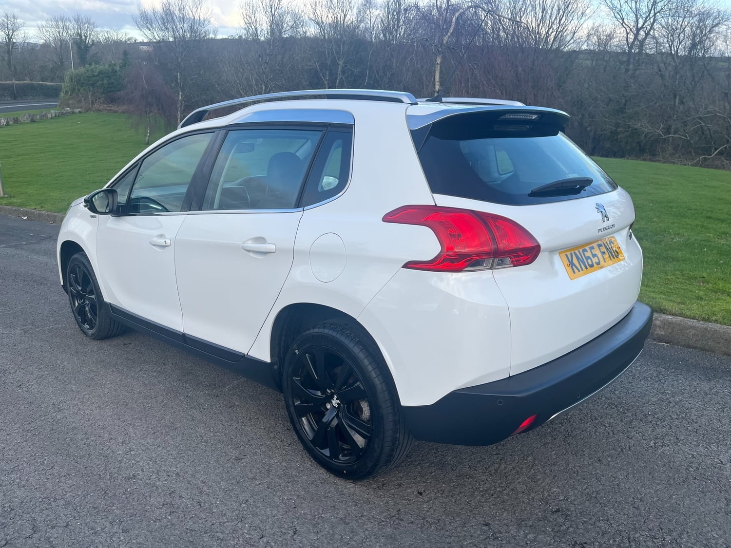 [ berth ]Peugeot 2008