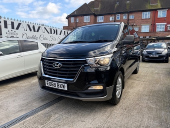 Hyundai i800 2018
