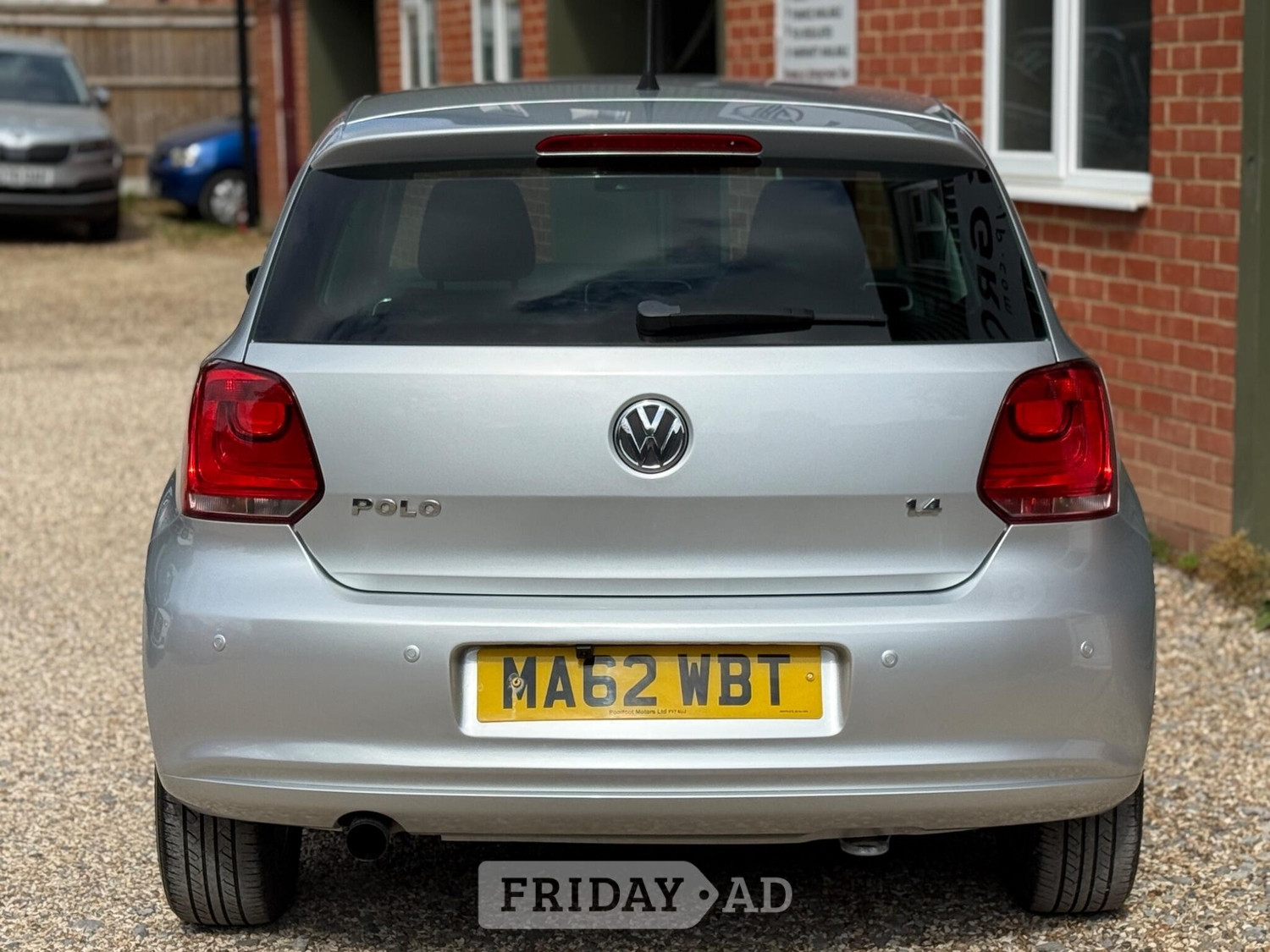 Volkswagen Polo 2012 - Cars in Crowthorne