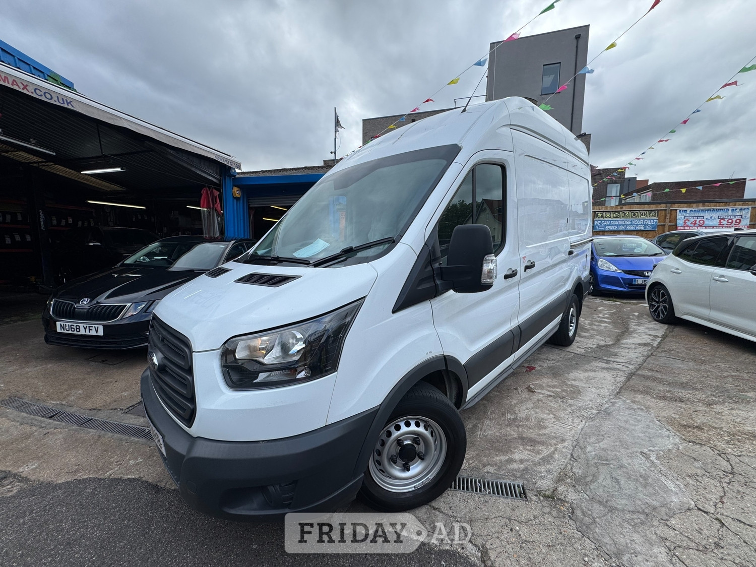 Ford Transit 2019 in Harrow