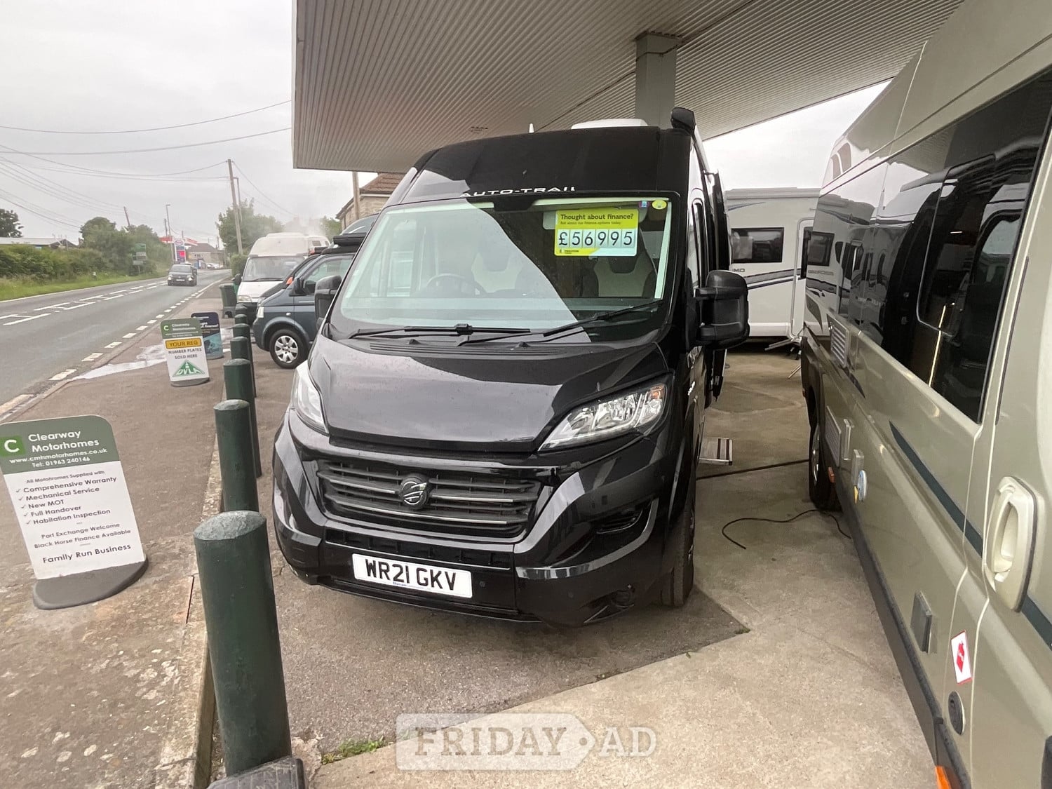 [ berth ]Auto-Trail V-Line 610