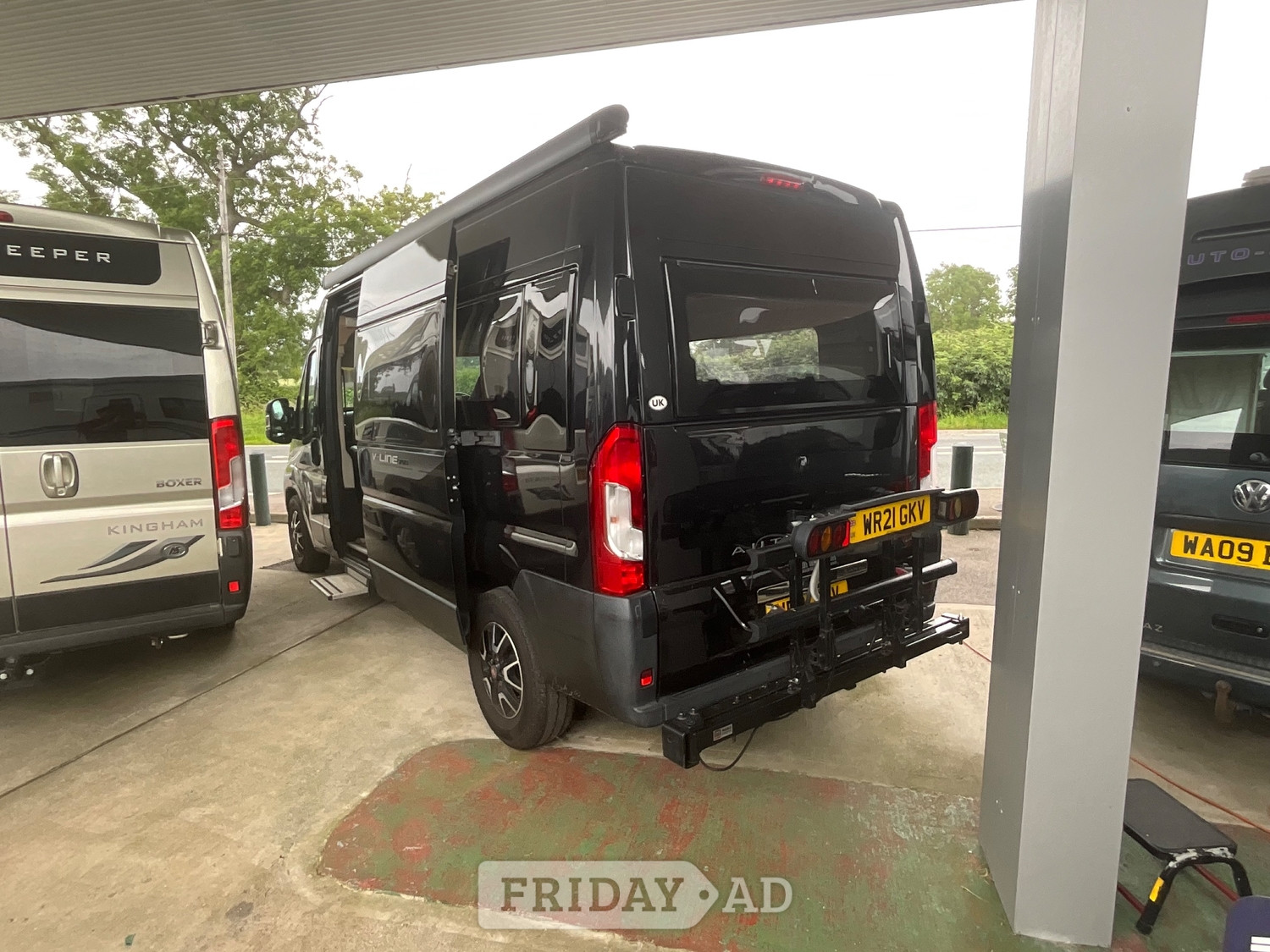Auto-Trail V-Line 610 2021 - Motorhomes & Caravans in Somerton