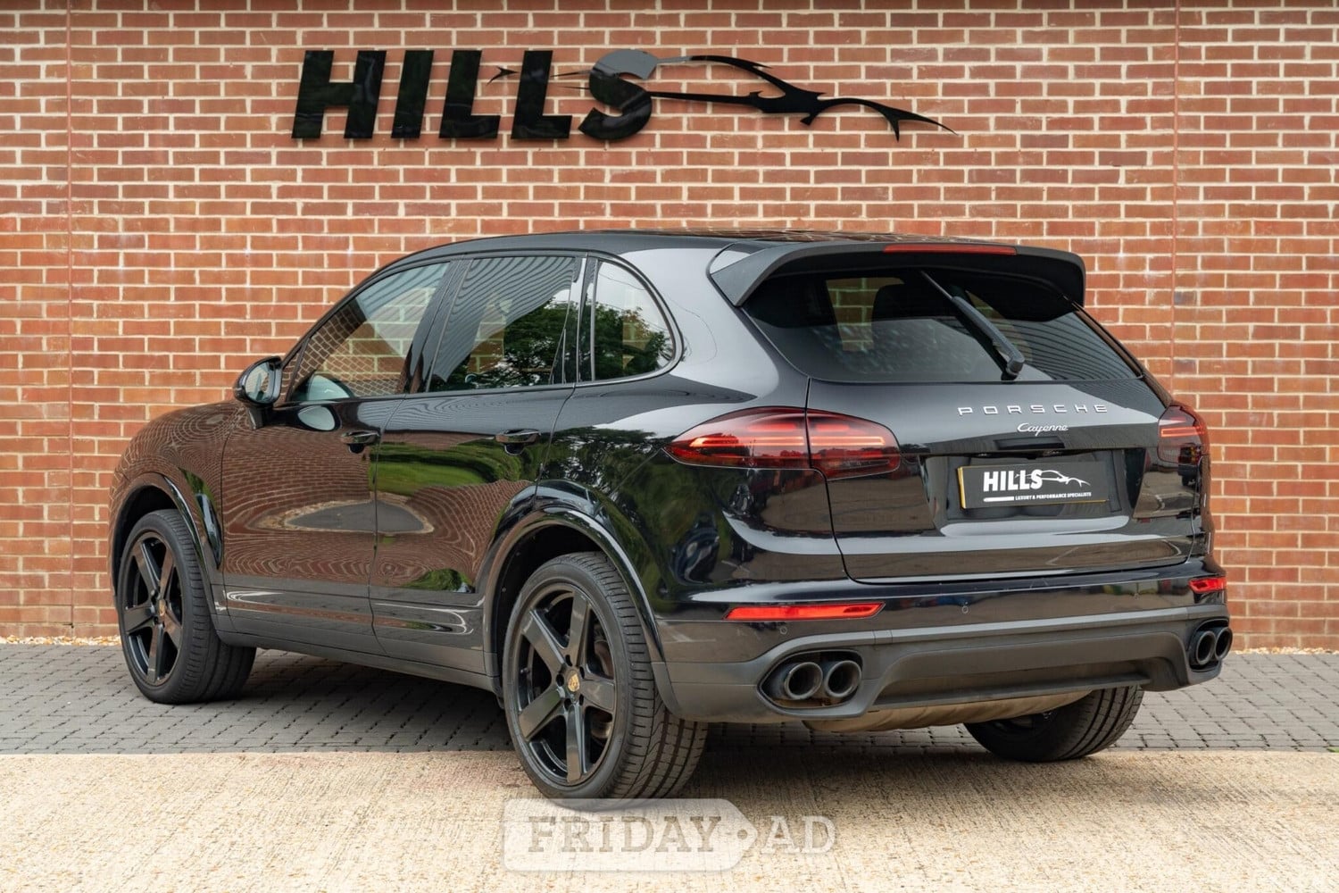 Porsche Cayenne 2016 - Cars in Lymington