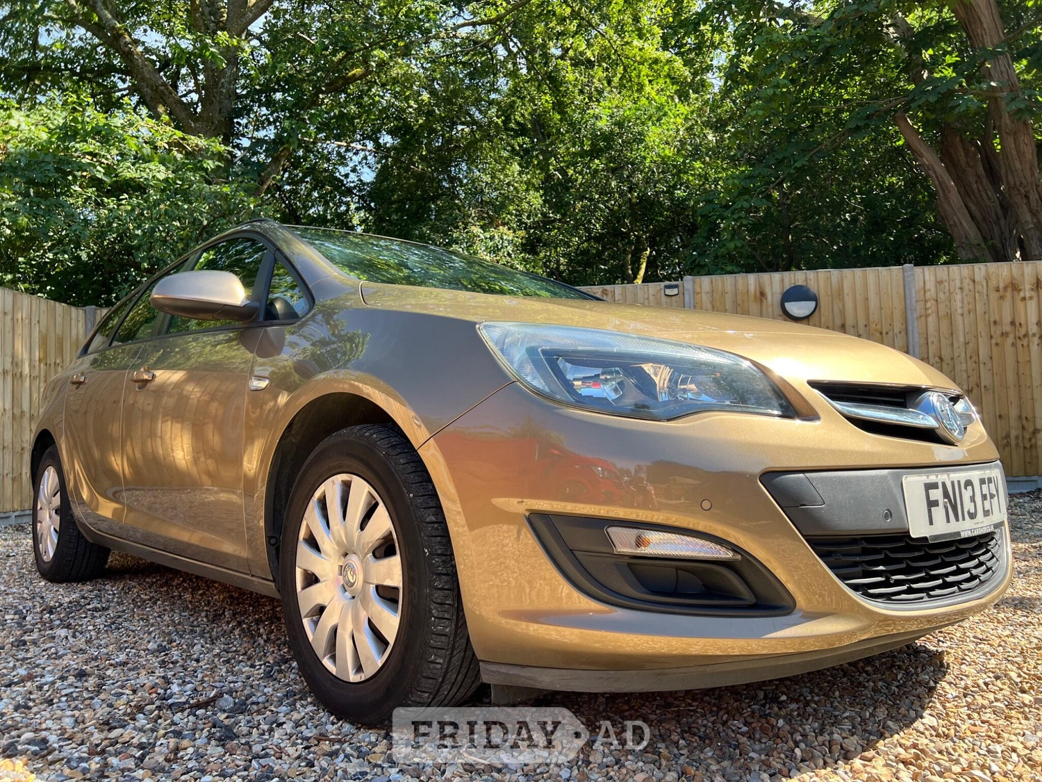 Vauxhall Astra 2013 - Cars