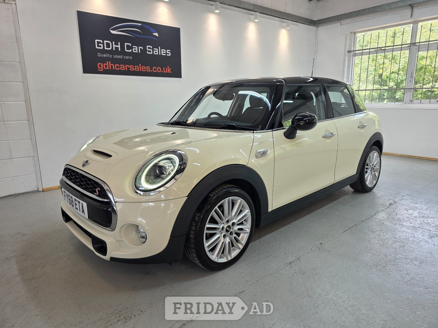 Mini Hatch 2018 in Storrington