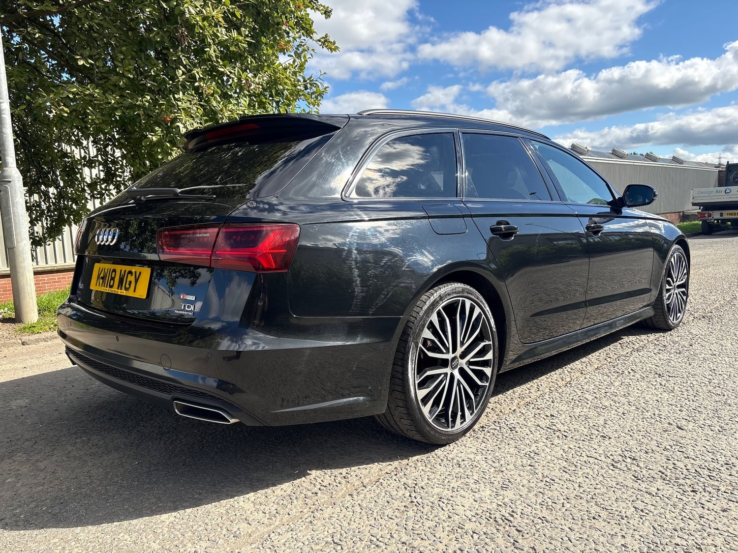 [ berth ]Audi A6 Avant