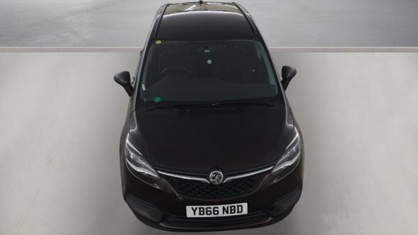 [ berth ]Vauxhall Zafira Tourer