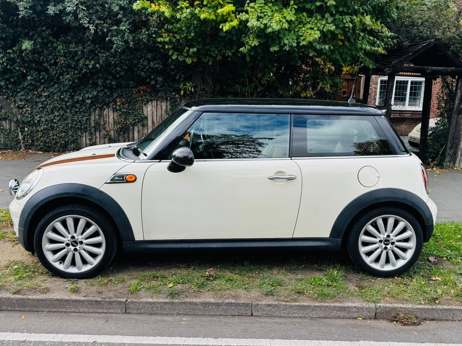 [ berth ]Mini Hatch