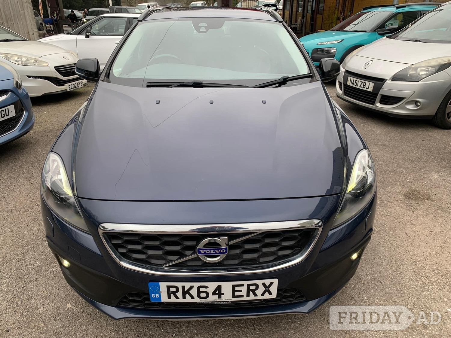 Volvo V40 Cross Country Hengoed