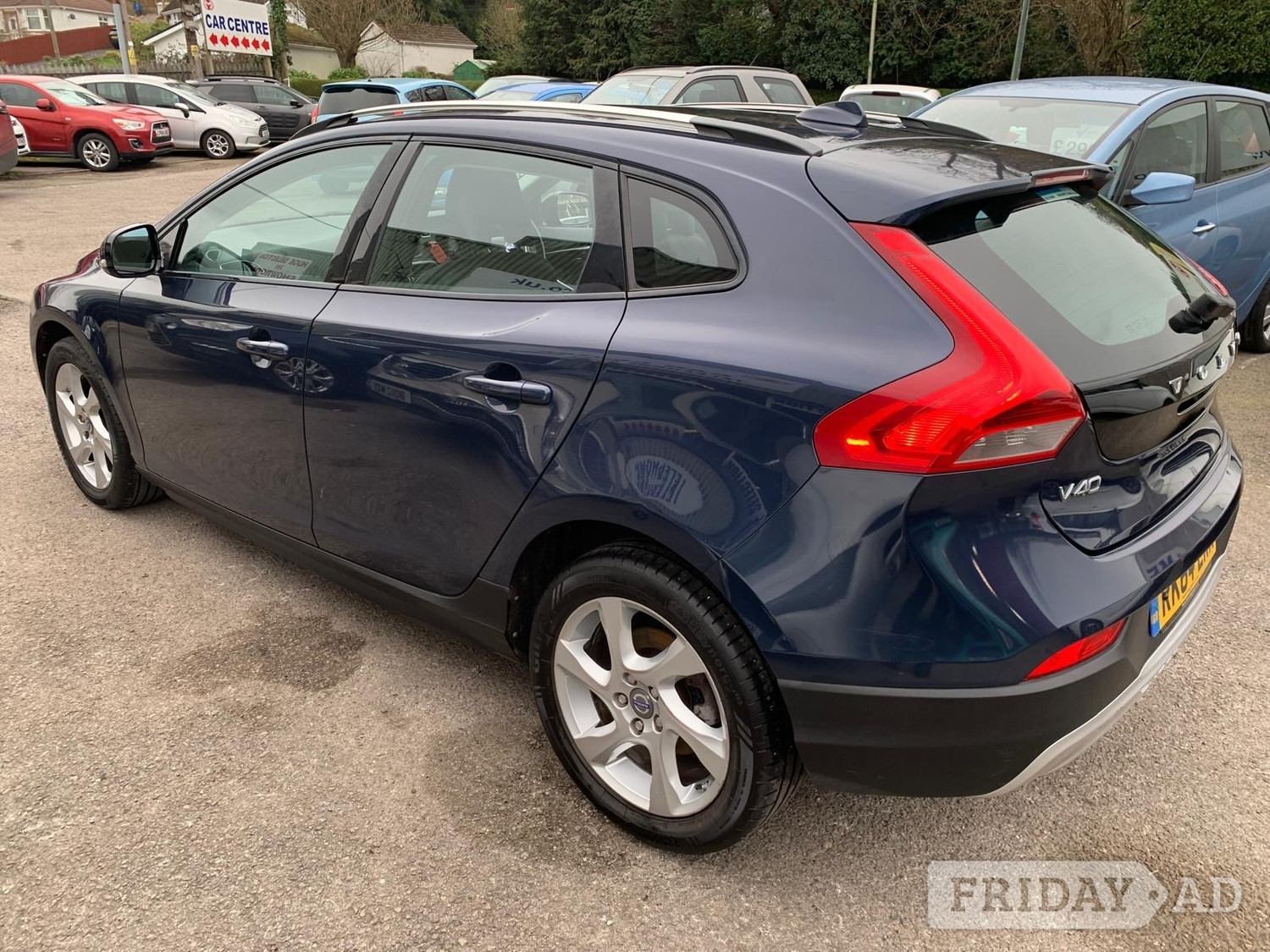 Volvo V40 Cross Country 2014 - Cars in Hengoed