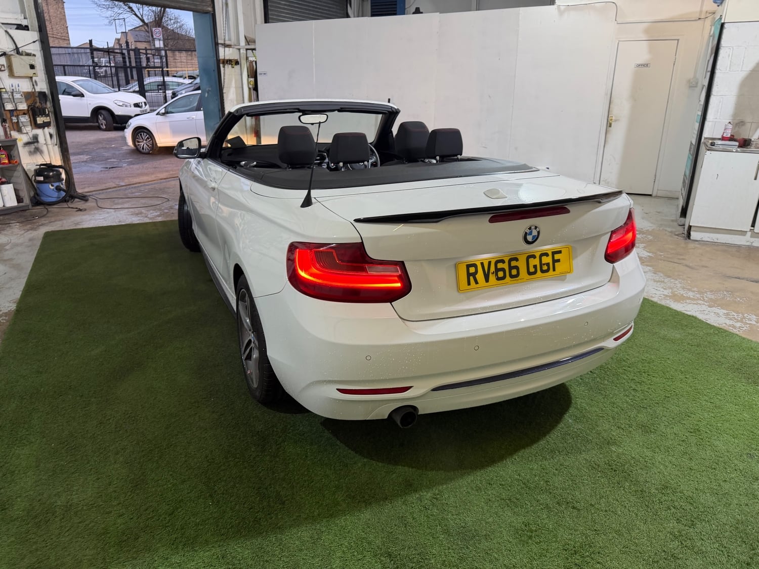 BMW 2 Series 2016 - Cars in Dewsbury