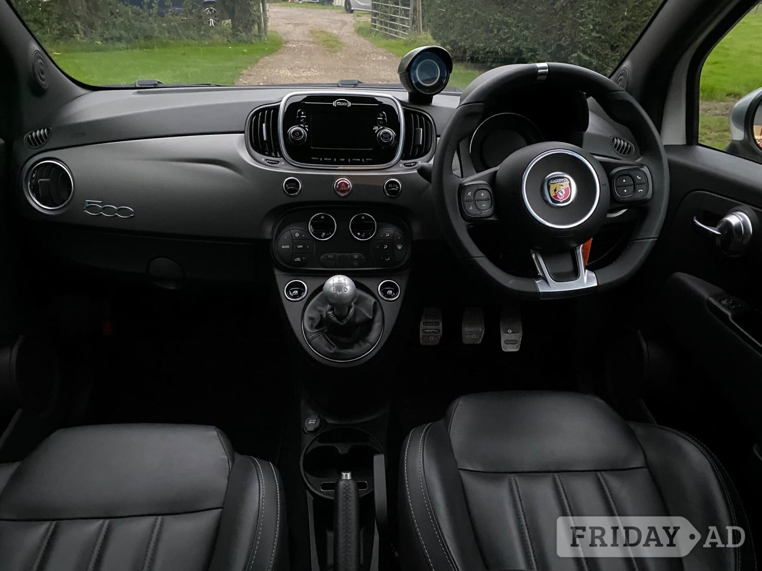 [ berth ]Abarth 595