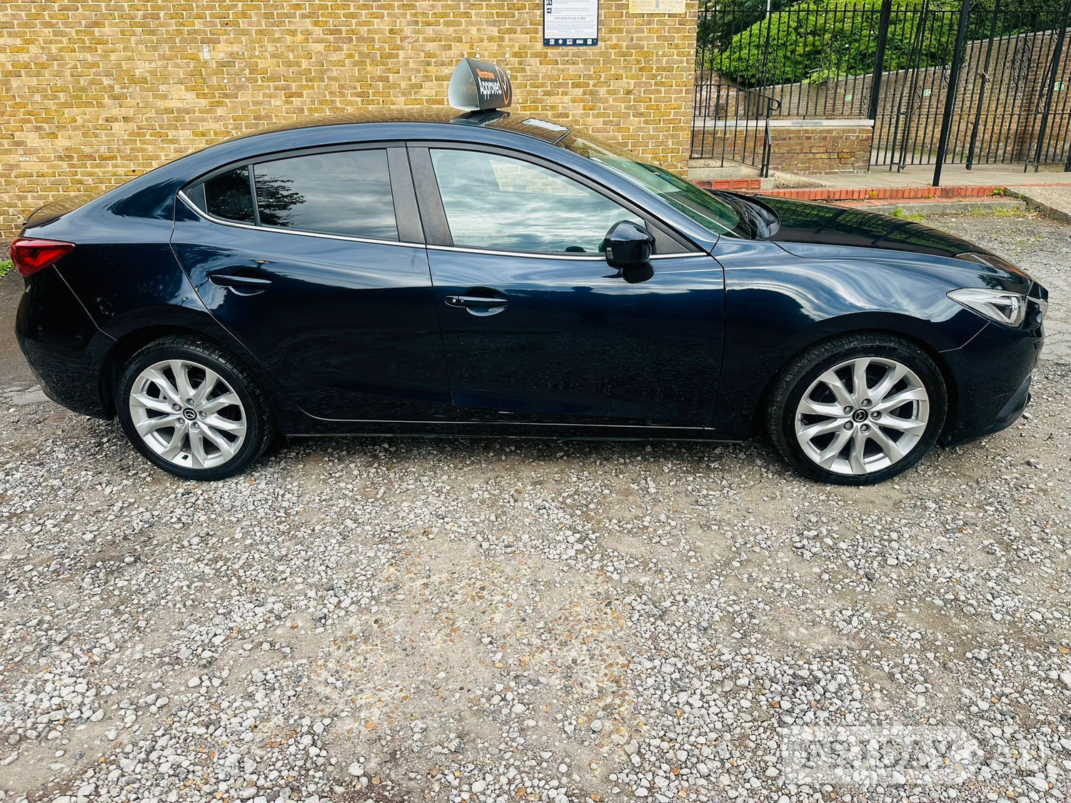 Mazda 3 2015 - Cars