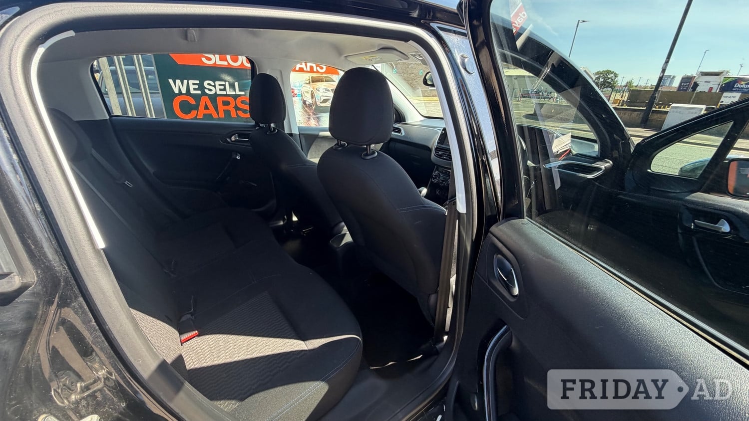 Peugeot 208 2019 - Cars