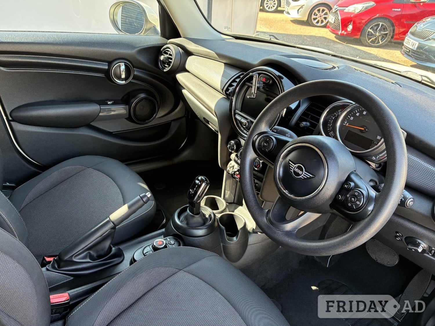 Mini Hatch Pevensey