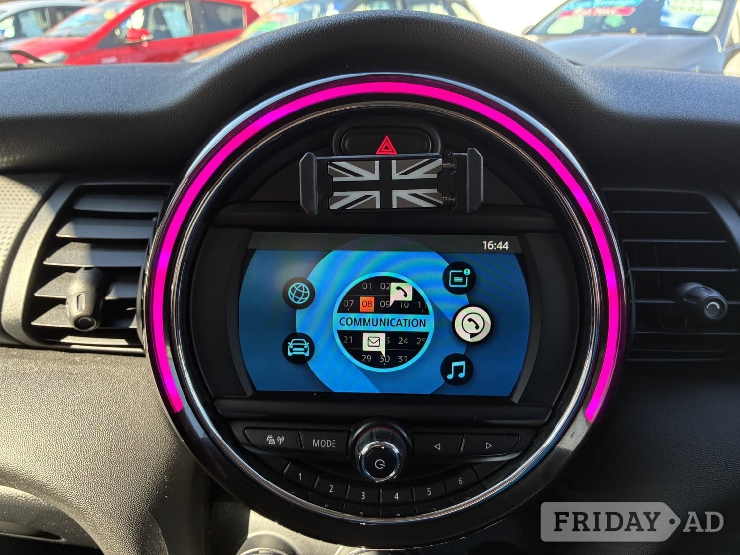Mini Hatch 2018 - Cars in Pevensey
