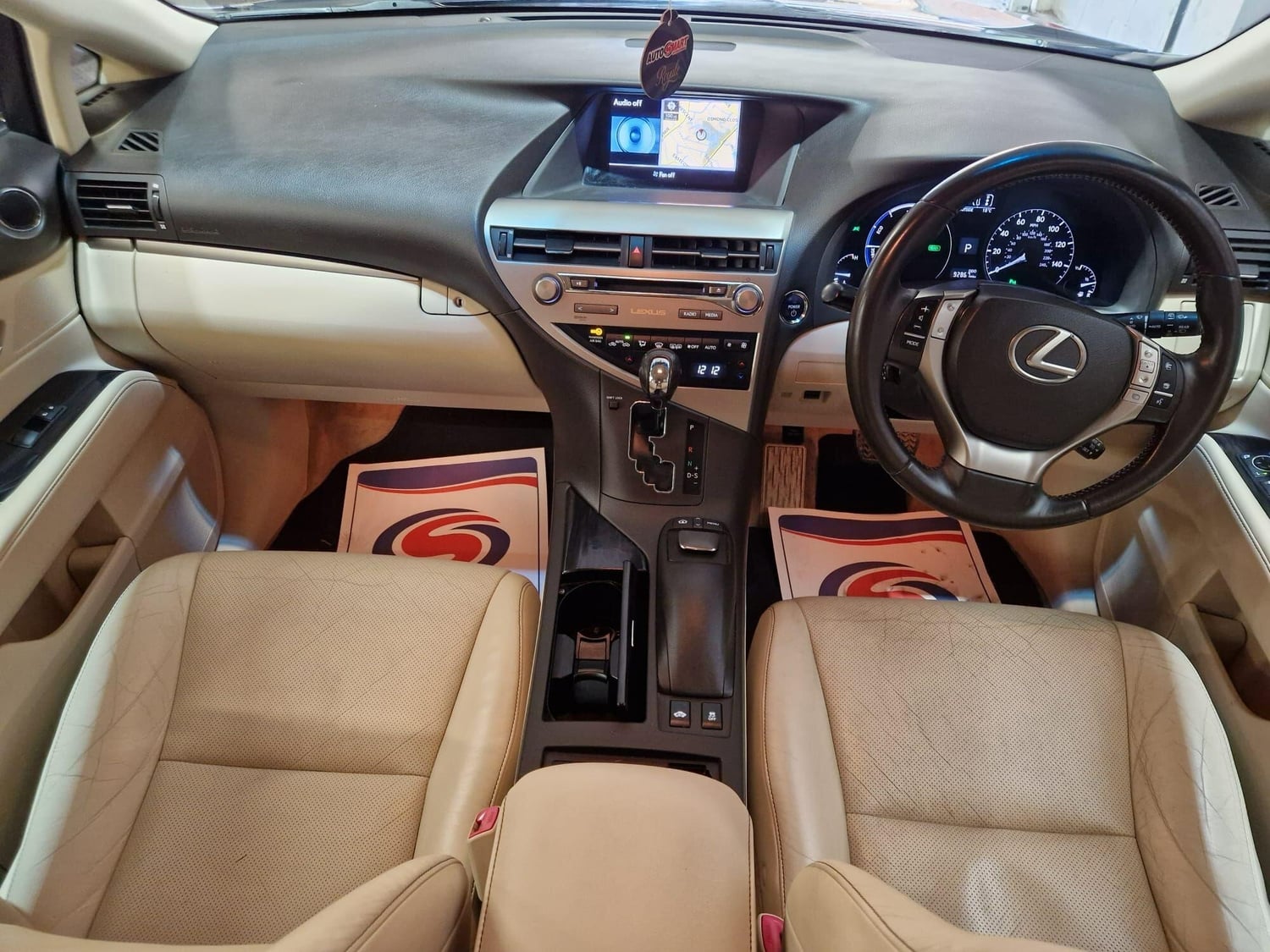 [ berth ]Lexus RX