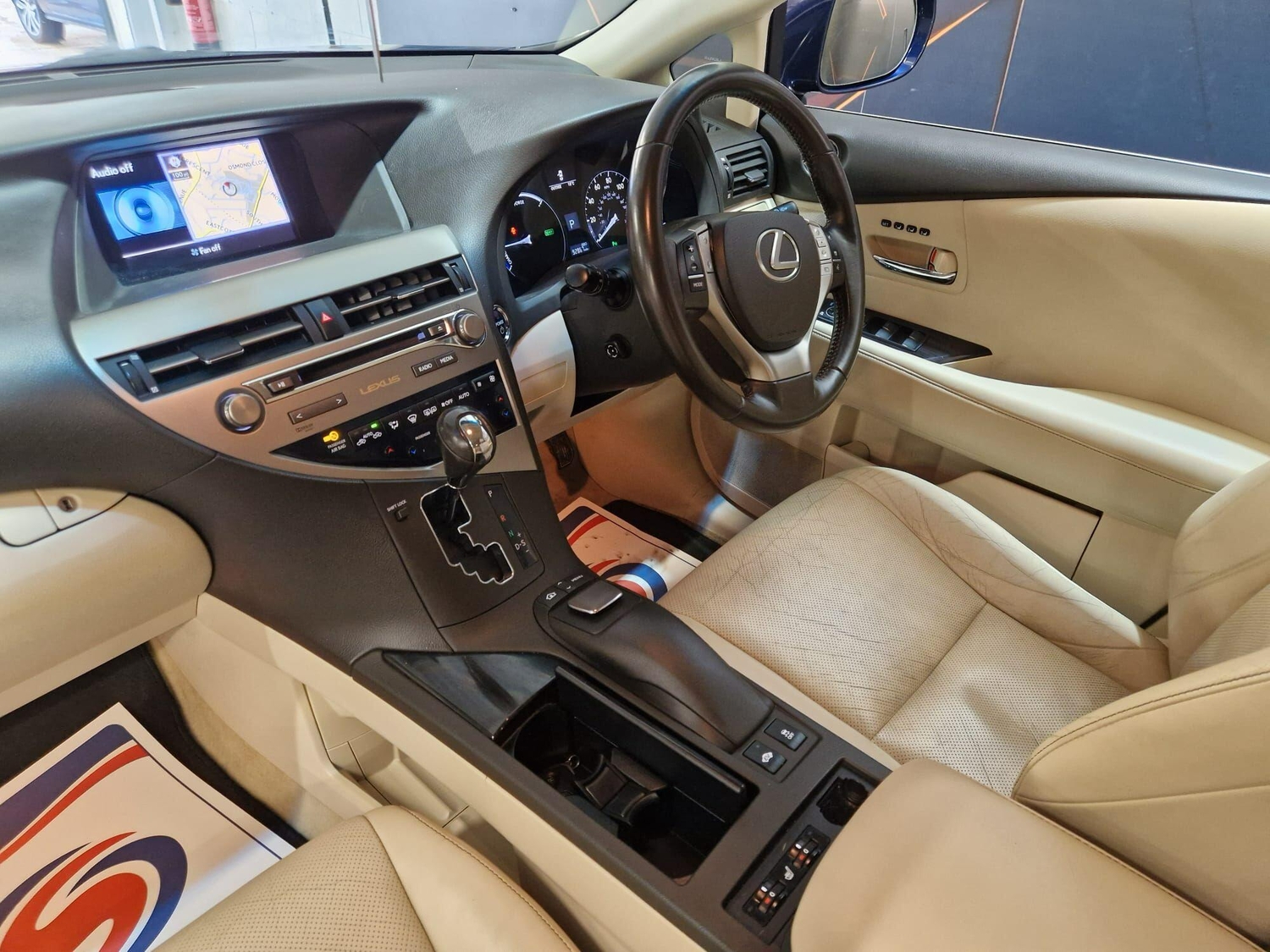 Lexus RX 2013 - Cars in Harrow