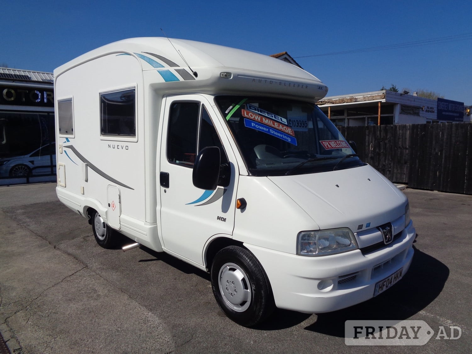 Auto-Sleepers Nuevo 2004 in Weston-Super-Mare