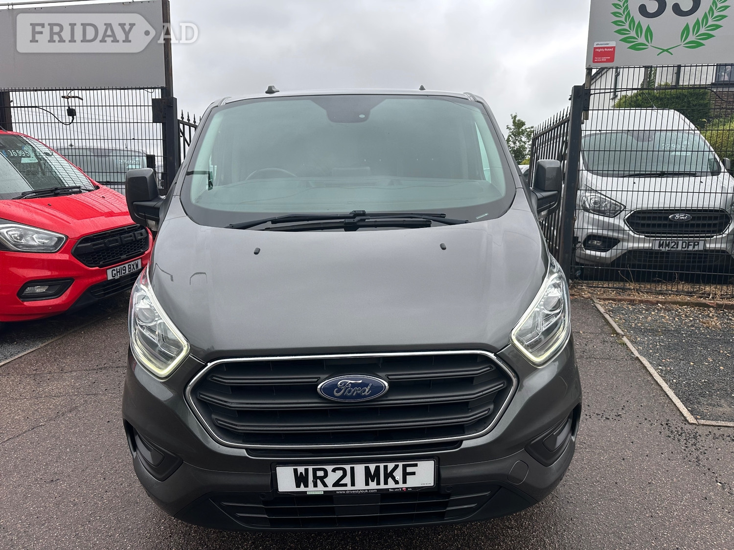 [ berth ]Ford Transit Custom