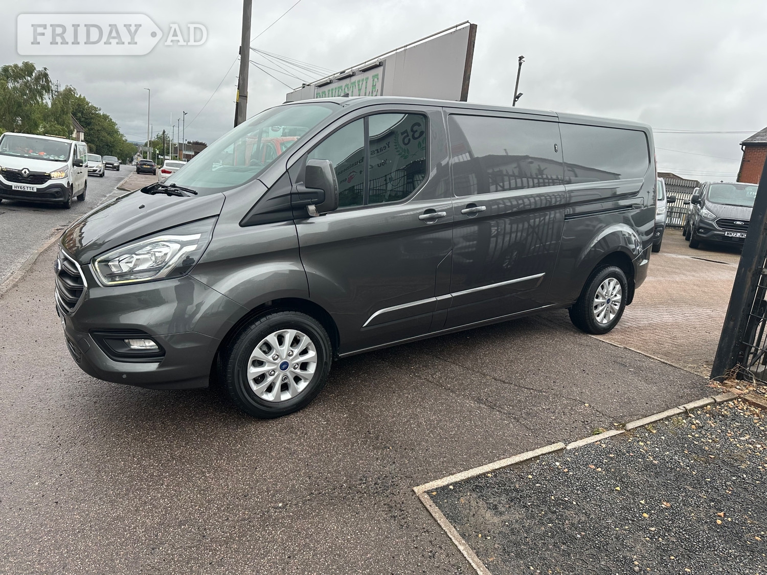 Ford Transit Custom 2021 - Vans & Commercial Vehicles