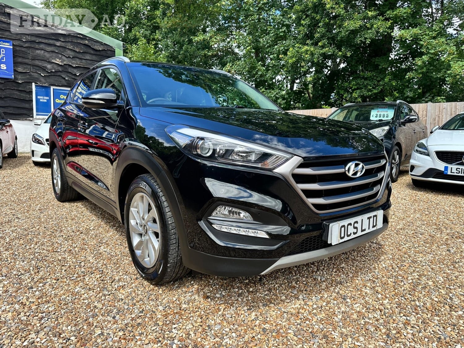 Hyundai Tucson Hook