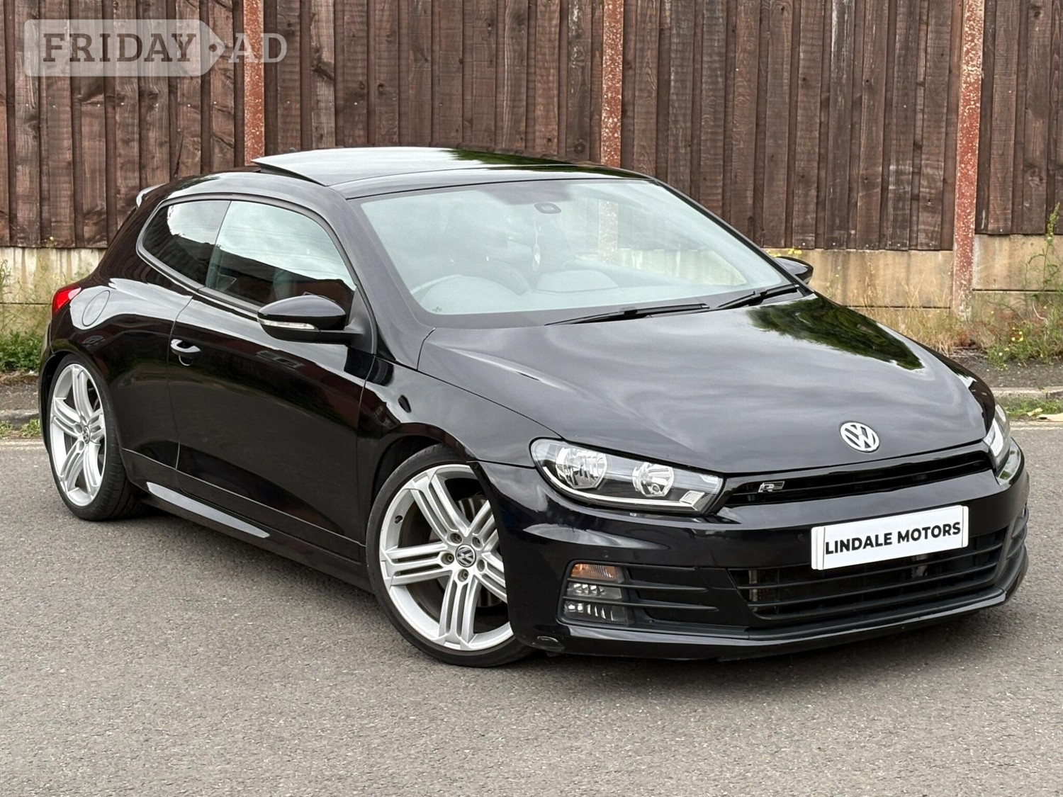 Volkswagen Scirocco 2015 in Oldham