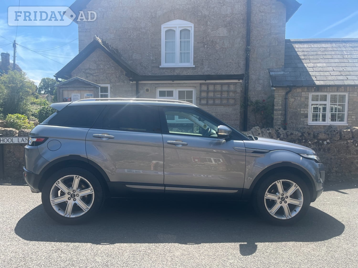 Land Rover Range Rover Evoque Newport