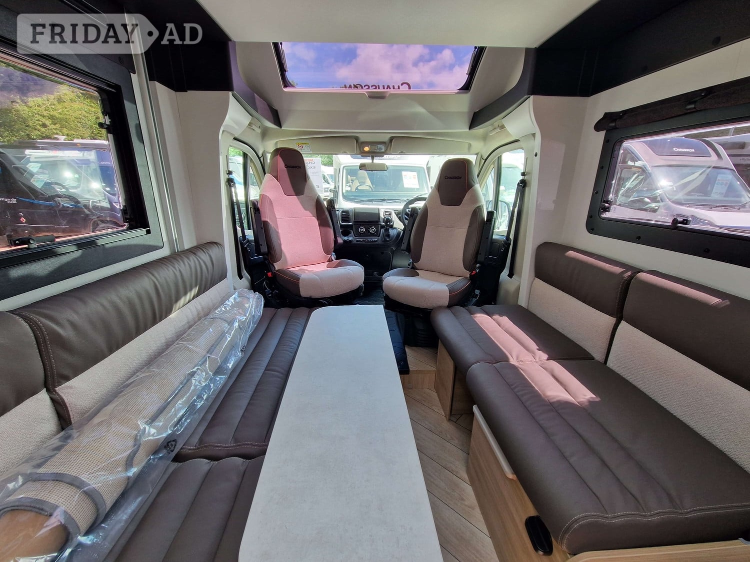 [4 berth ]Chausson X550 Exclusive Line