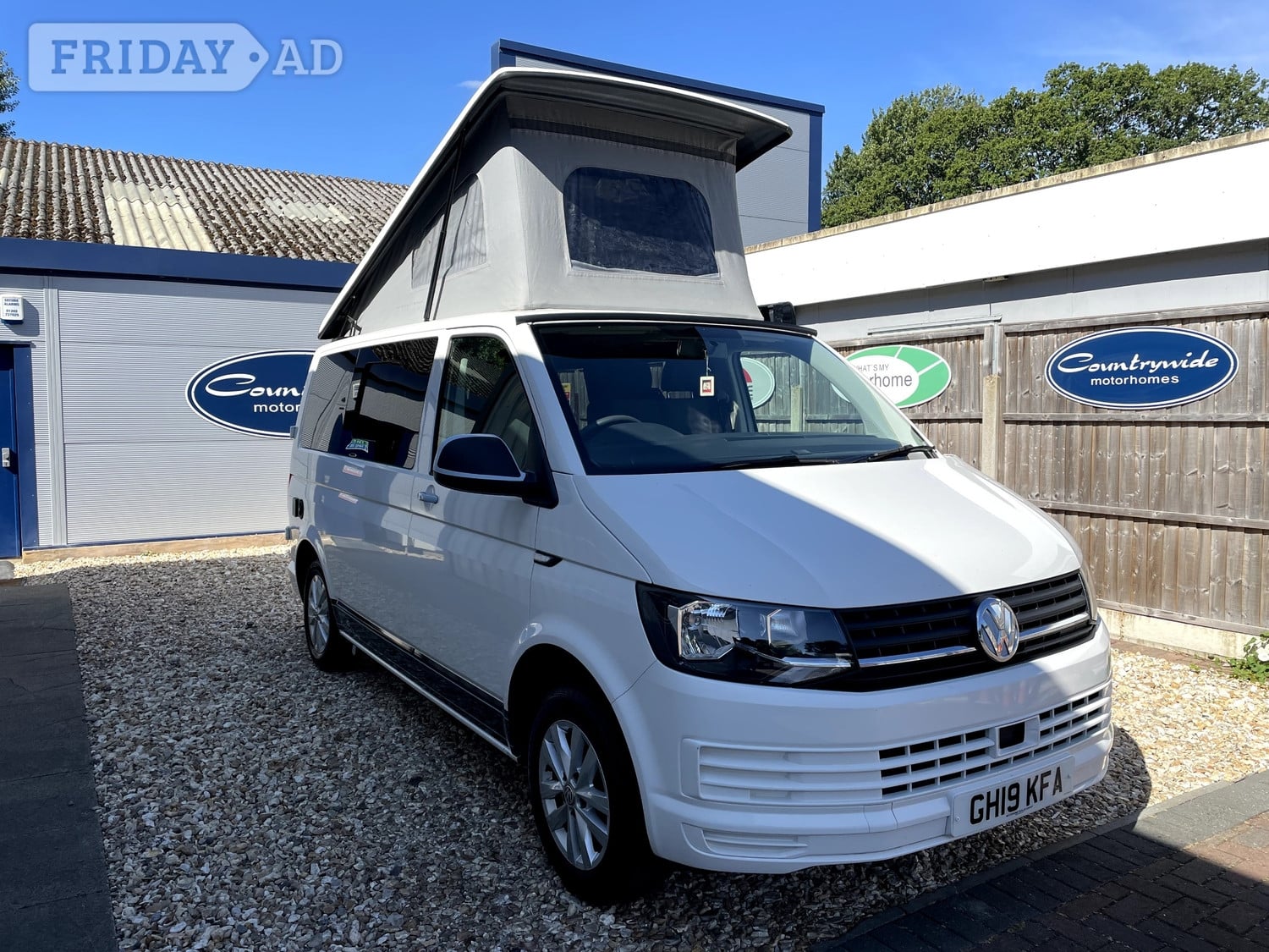 [ berth ]Camper King St Tropez