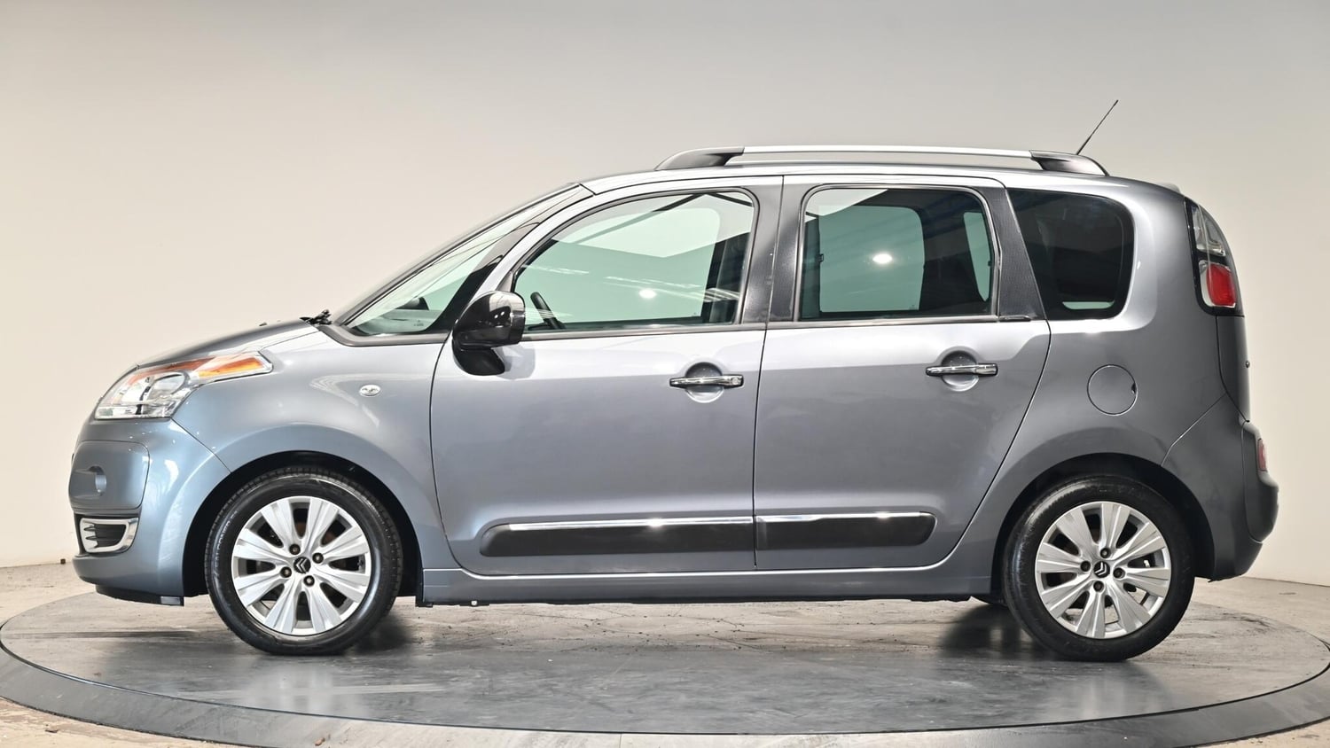 [ berth ]Citroen C3 Picasso