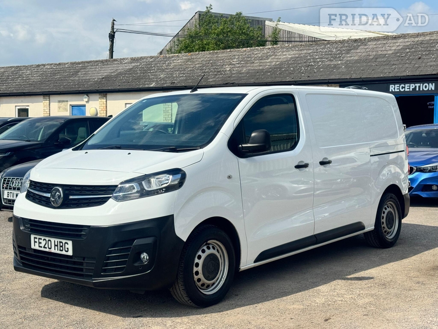 [ berth ]Vauxhall Vivaro