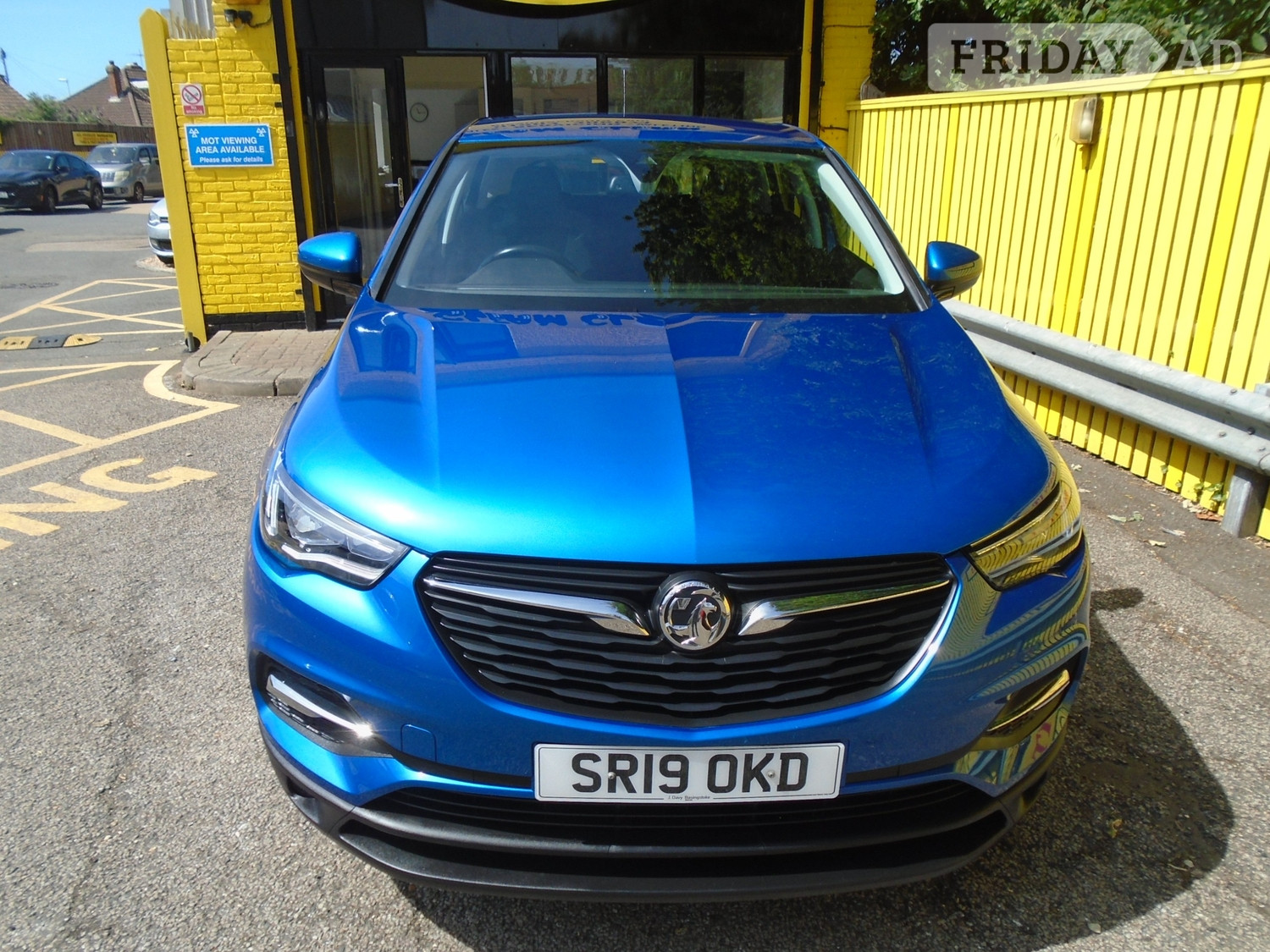 [ berth ]Vauxhall Grandland X