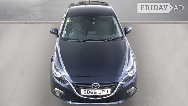 Mazda 3 2016 in Hillingdon