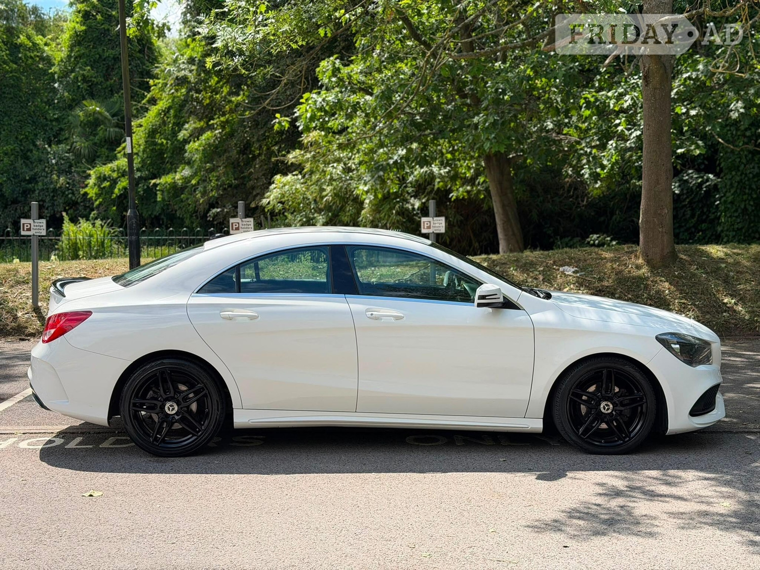 [ berth ]Mercedes-Benz CLA Class