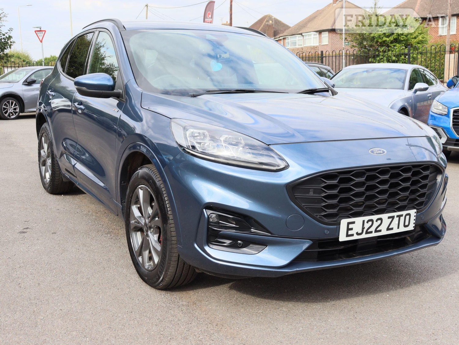 Ford Kuga 2022 - Cars