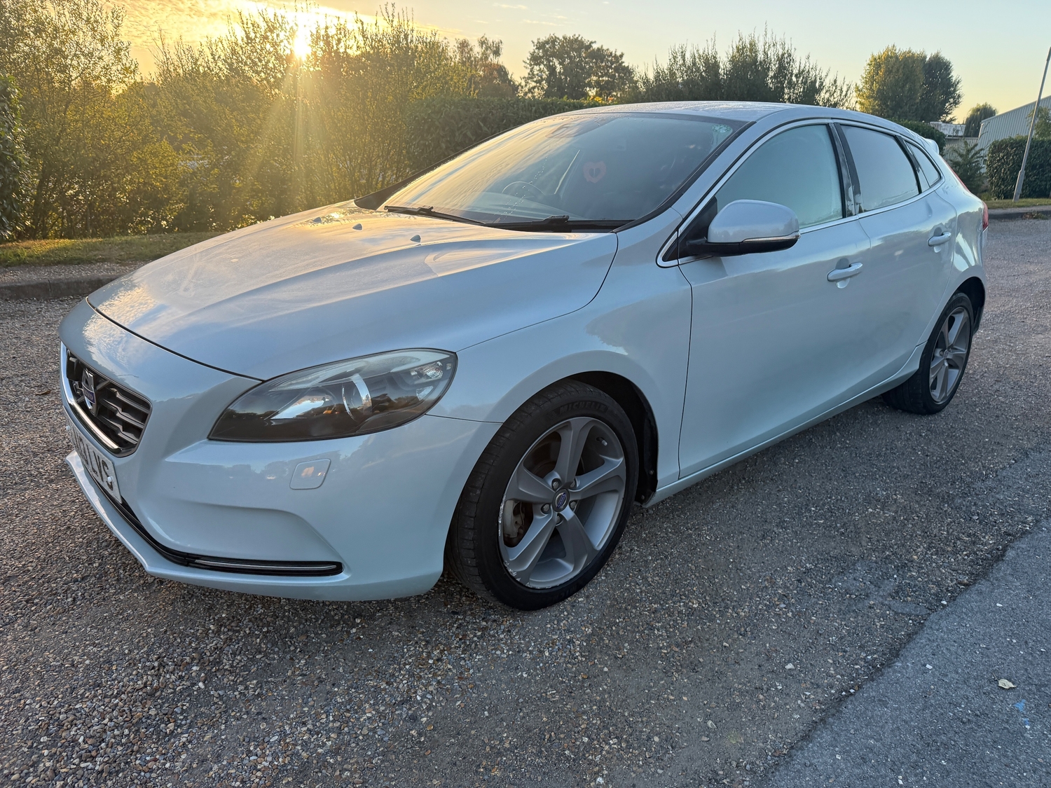 Volvo V40 Chertsey
