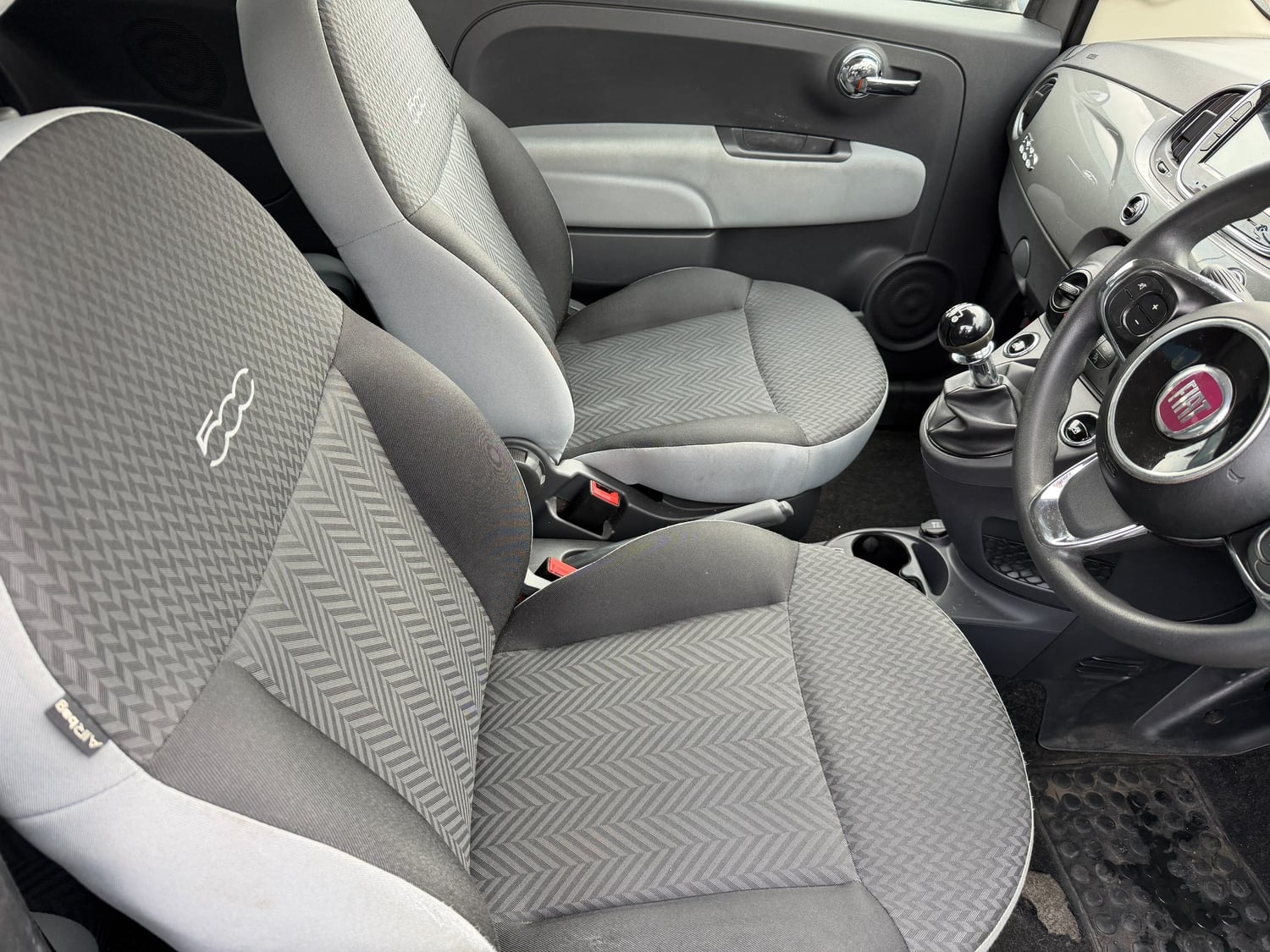 Fiat 500 2017 - Cars