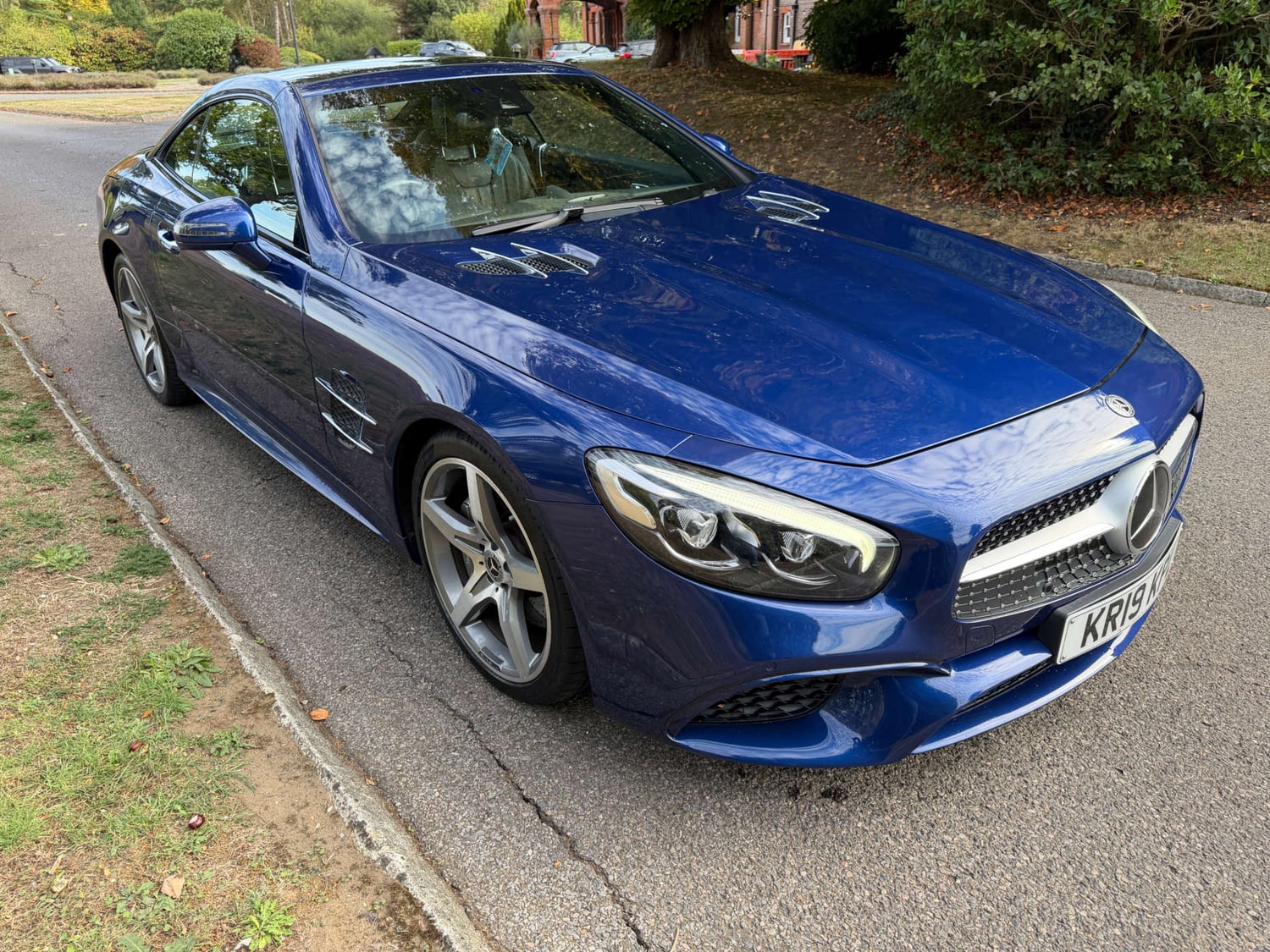 Mercedes-Benz SL 2019 - Cars in Leatherhead