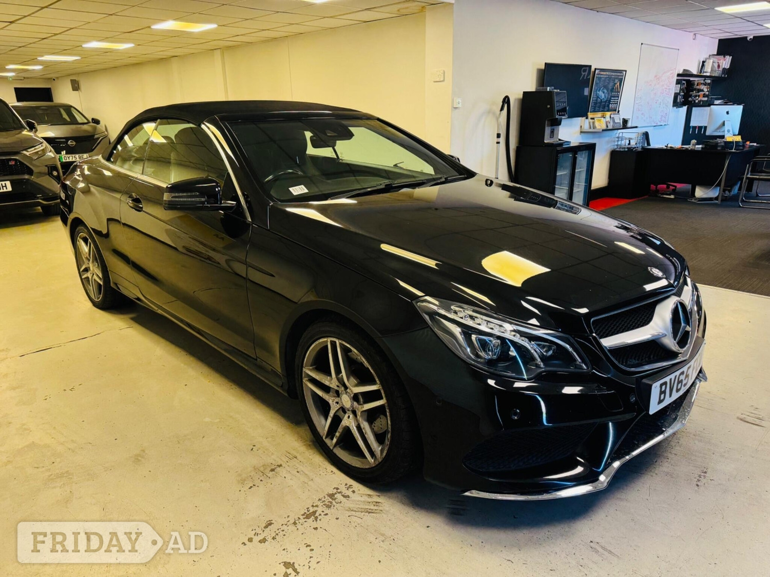 [ berth ]Mercedes-Benz E Class