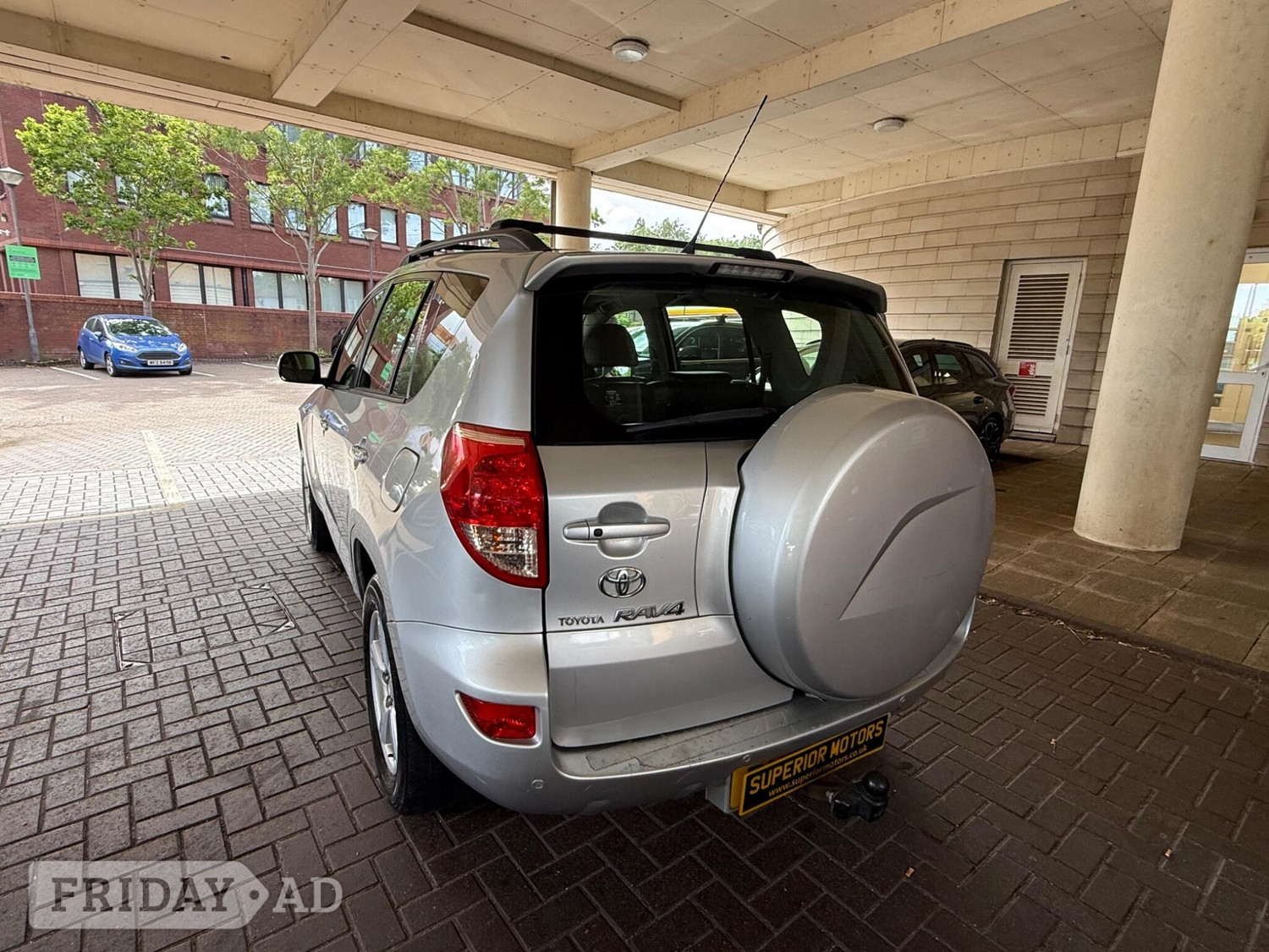 Toyota RAV4 2007 - Cars in Staines