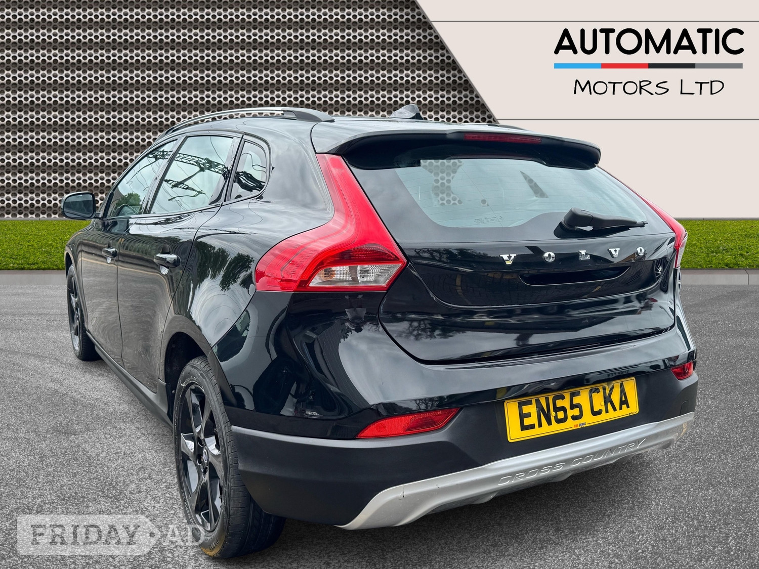Volvo V40 Cross Country Hillingdon